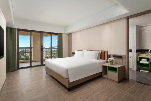 holiday inn resort sanya bay by ihg