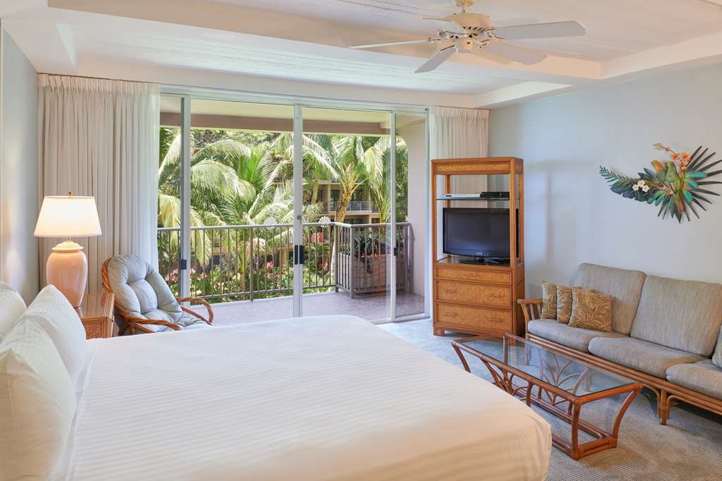 aston at the whaler on kaanapali beach