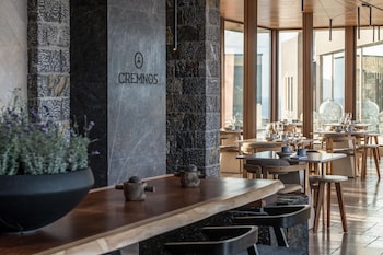 acro wellness suites adults only