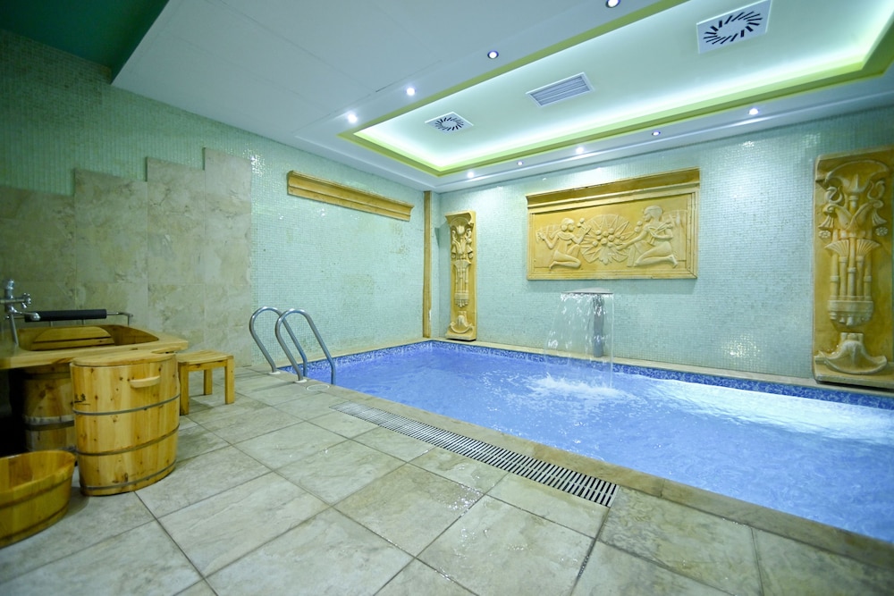 grace forum hotel