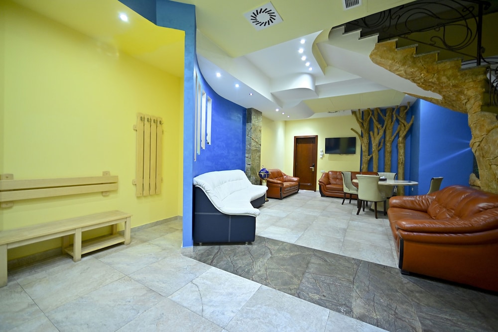 grace forum hotel