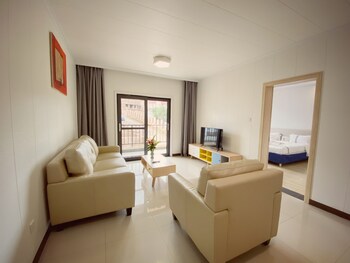 phoenix apartment by link