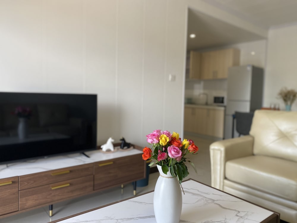 phoenix apartment by link