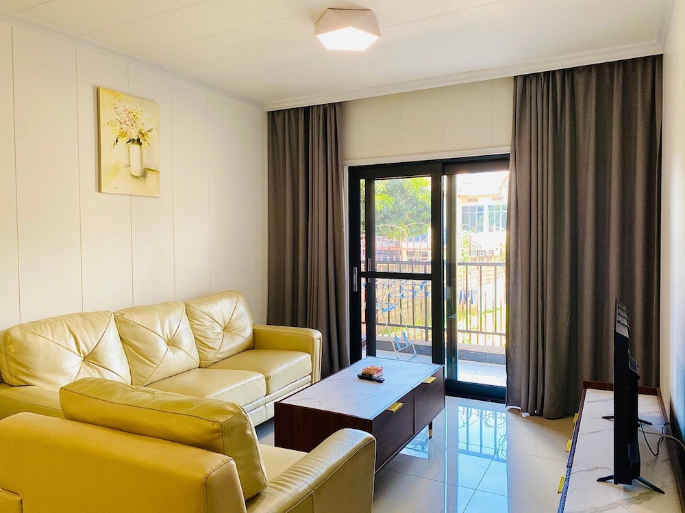 phoenix apartment by link