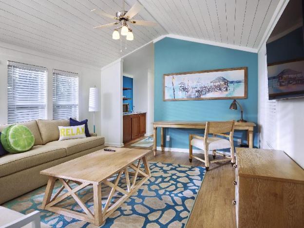 margaritaville lake resort lake conroe houston