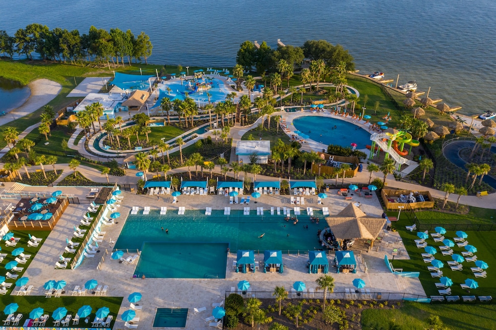 margaritaville lake resort lake conroe houston