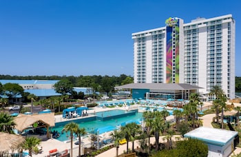 margaritaville lake resort lake conroe houston