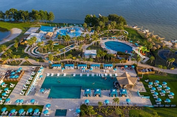 margaritaville lake resort lake conroe houston