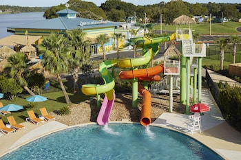 margaritaville lake resort lake conroe houston