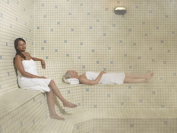 margaritaville lake resort lake conroe houston