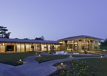 margaritaville lake resort lake conroe houston