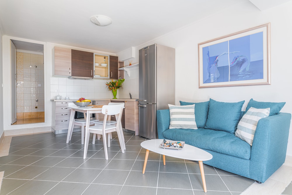 naftilos residences i