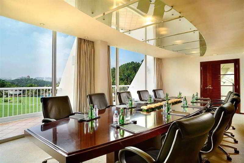 Hillview Golf Hotel,,5 star