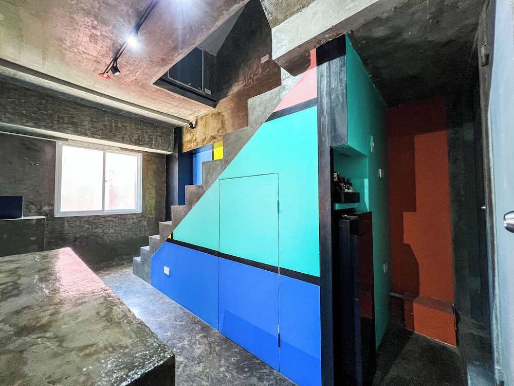 d522 at kiener hills hotel near cebu airport