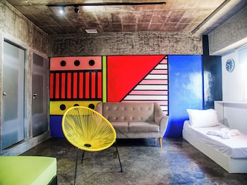 d522 at kiener hills hotel near cebu airport