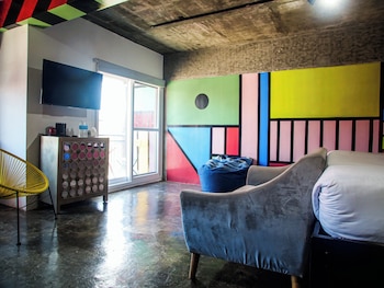 d522 at kiener hills hotel near cebu airport