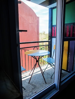 d522 at kiener hills hotel near cebu airport