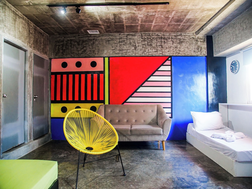 d522 at kiener hills hotel near cebu airport