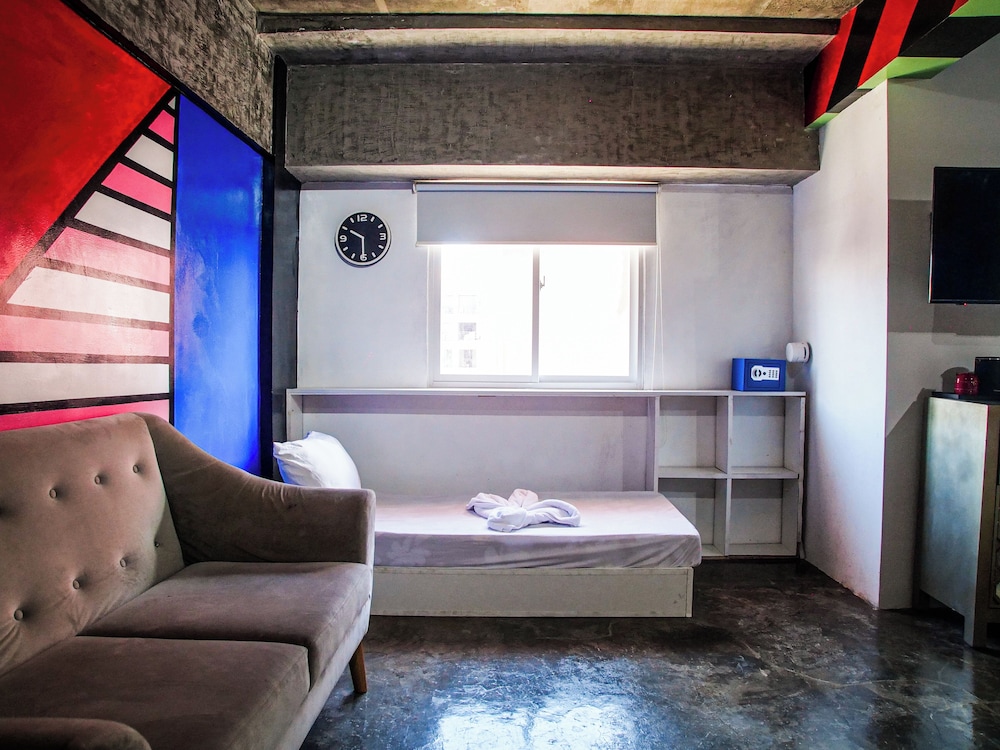 d522 at kiener hills hotel near cebu airport