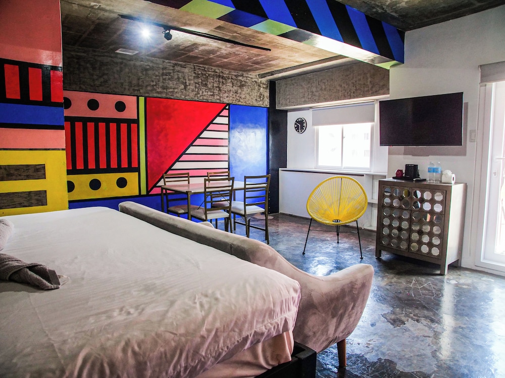 d522 at kiener hills hotel near cebu airport