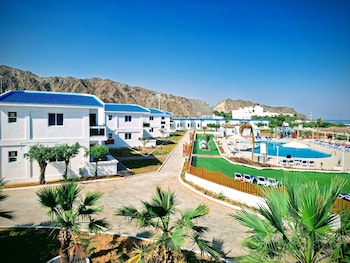 Holiday Beach Resort