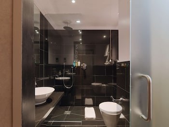 radisson blu hotel london leicester square