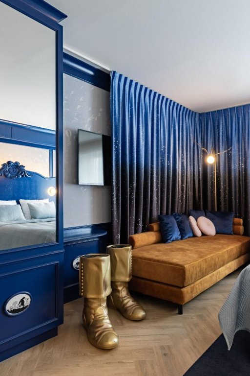 efteling wonder hotel theme park tickets included