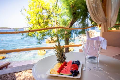 hvar