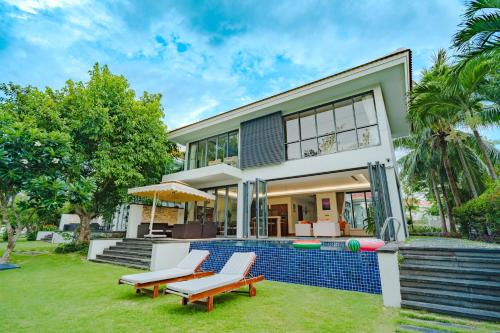 the ocean resort vinacapital danang resort limited