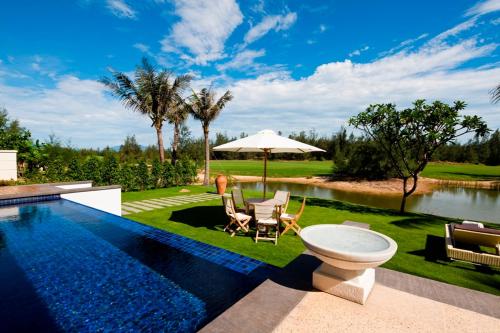 the ocean resort vinacapital danang resort limited