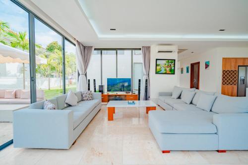 the ocean resort vinacapital danang resort limited