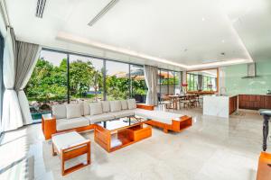 the ocean resort vinacapital danang resort limited