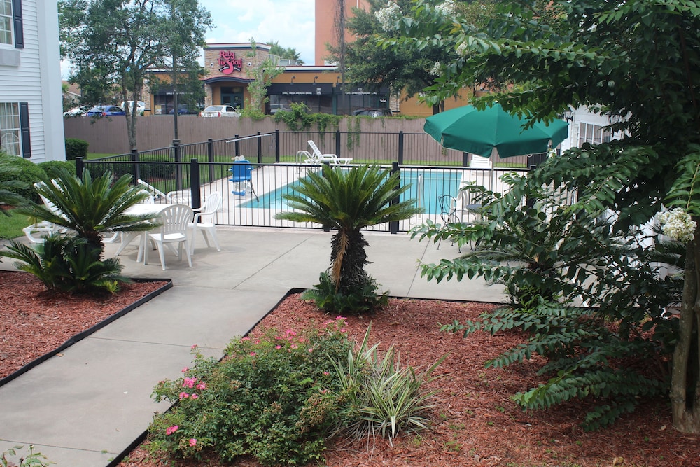 quality inn lake city