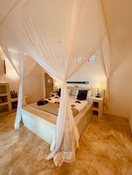 sharazad boutique hotel