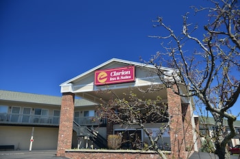 clarion inn and suites at the outlets of lake george
