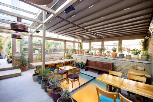 limehouse library hotel