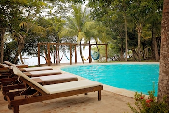 hotel rancho encantado