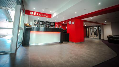 Ramada London South Mimms,,3 star