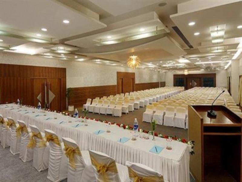 Seasons Hotels Rajkot,India>>Rajkot,4 star