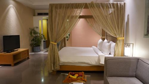 seasons hotel