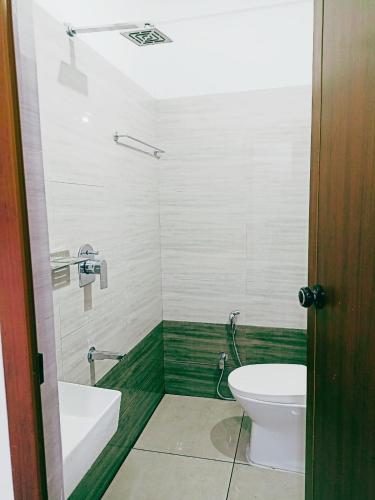thekkumpuram residency