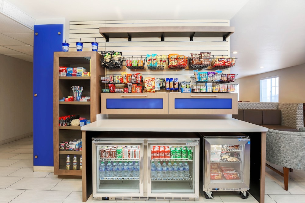 holiday inn express lancaster by ihg