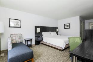 holiday inn express lancaster by ihg