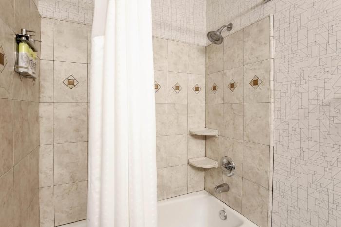 holiday inn express lancaster by ihg