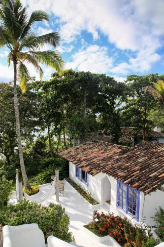 hotel cala and divino
