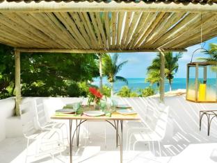 hotel cala and divino