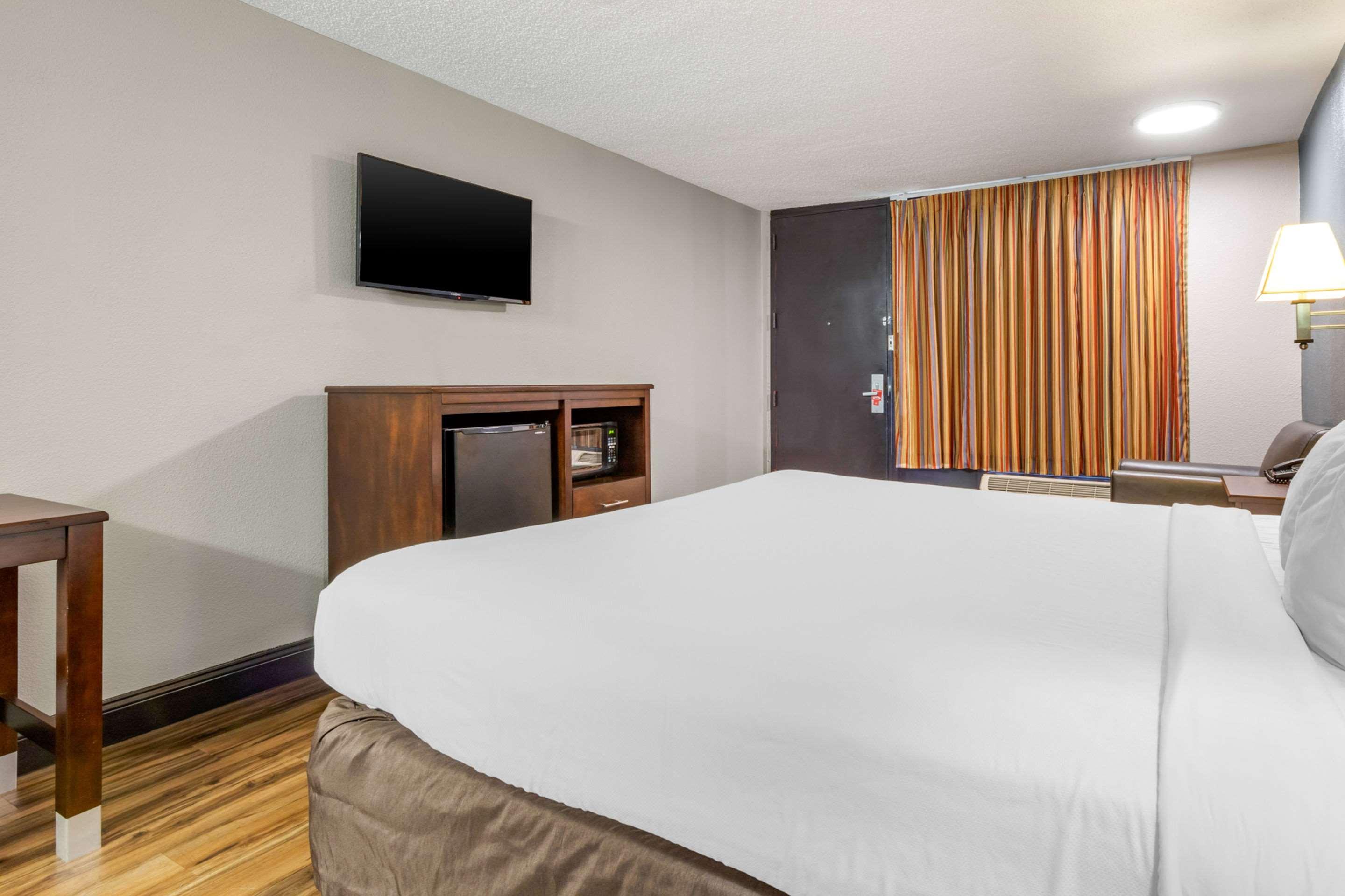 Econo Lodge,Rock Hill>>Fort Mill,2 star