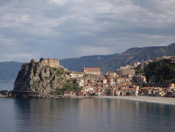 scilla upper town