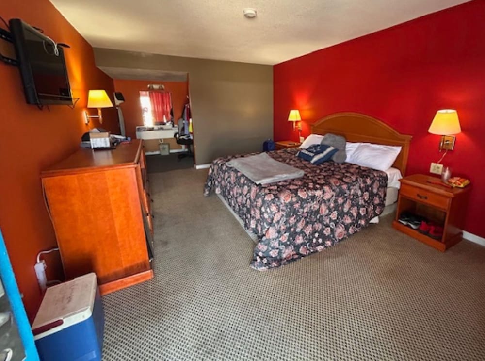 sky palace inn anthony