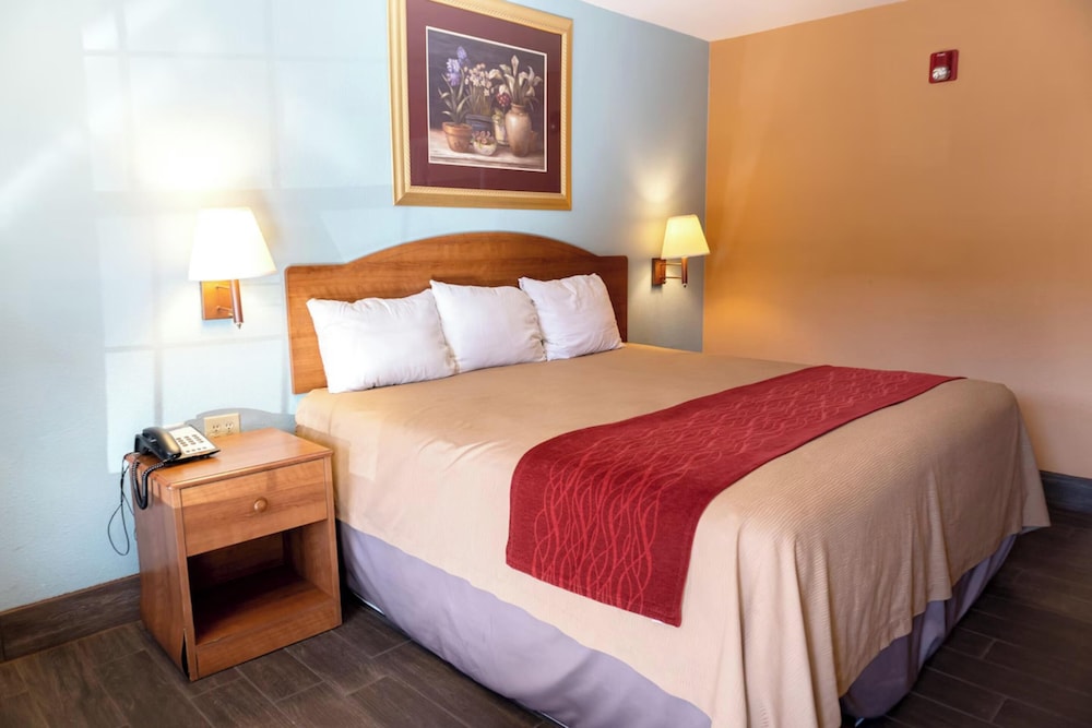 sky palace inn anthony